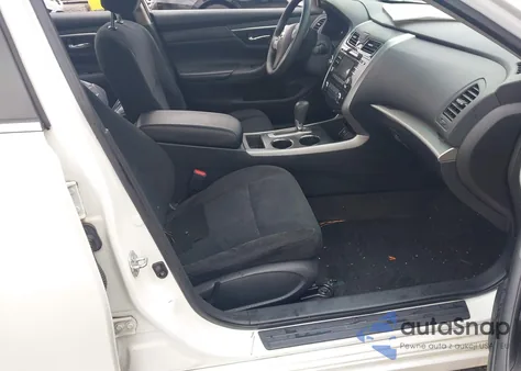 2015 Nissan Altima 2.5 S z USA, uszkodzony, nr VIN 1N4AL3AP6FC427673